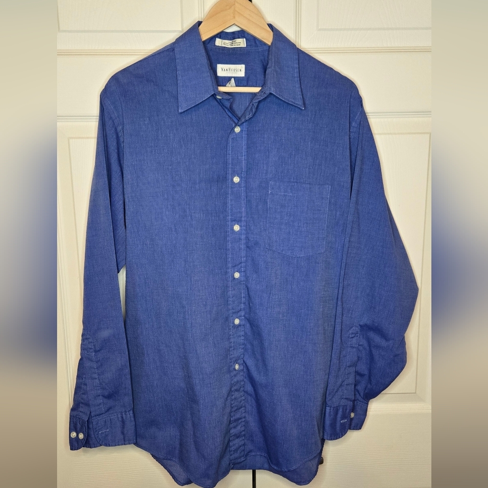 Van Heusen Men's Classic Navy Button-Down Shirt